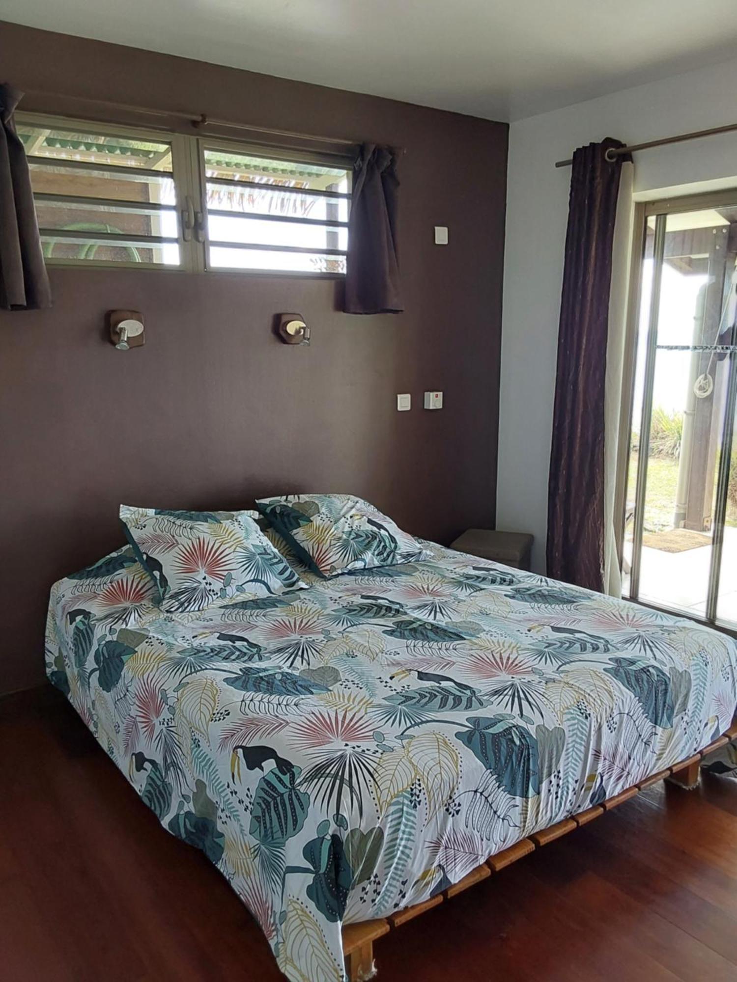 Fare Mahi Mahi Bed & Breakfast Утуроа Екстериор снимка