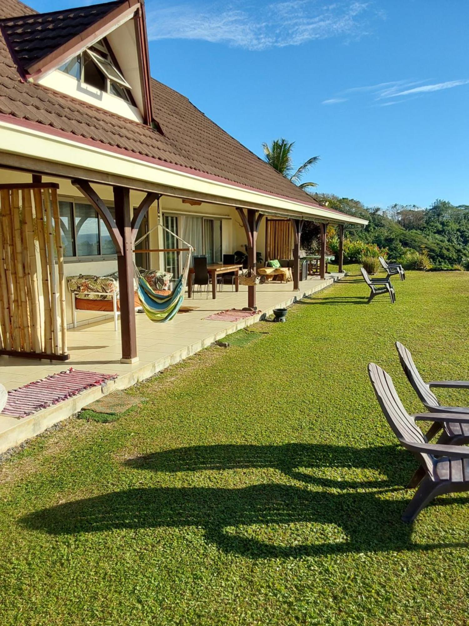 Fare Mahi Mahi Bed & Breakfast Утуроа Екстериор снимка