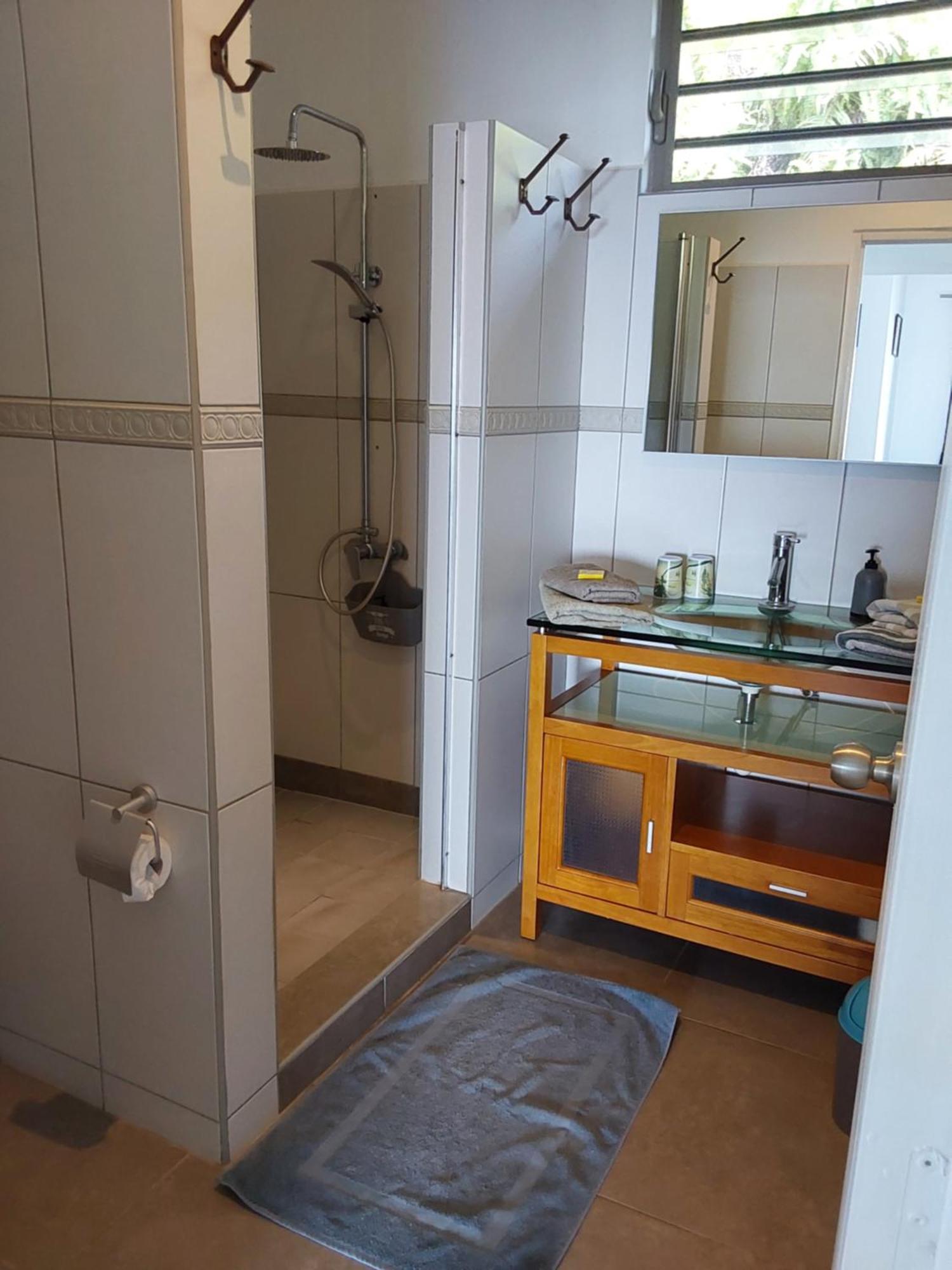 Fare Mahi Mahi Bed & Breakfast Утуроа Екстериор снимка